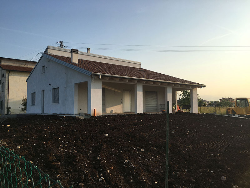 Casa ristrutturata 1 piano anni 60